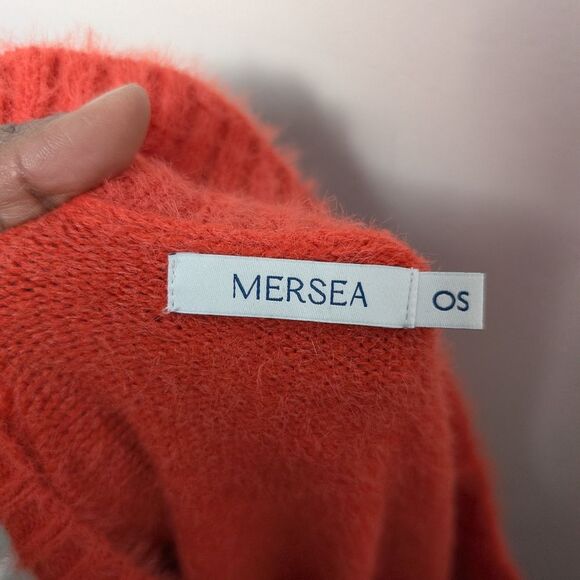MerSea Poncho W Pocket Arm Opening Fuzzy Soft Cozy Hair Orange One Size Lounge - Picture 10 of 10